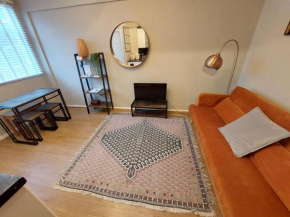 Cosy West London Apartment